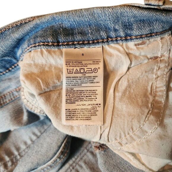 Old Navy Light Wash Denim Stretch Cuffed Jean Shorts Womens Size 8 Blue - Picture 5 of 6